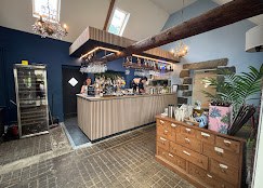 Hathaways bar